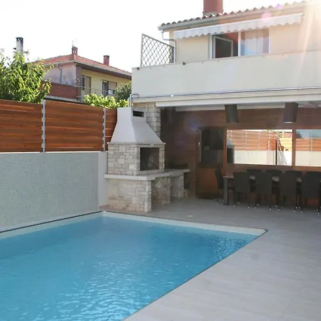 Suton Villa *