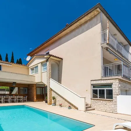 Suton Villa